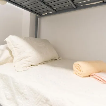 Ole Zambrano Hostal Málaga
