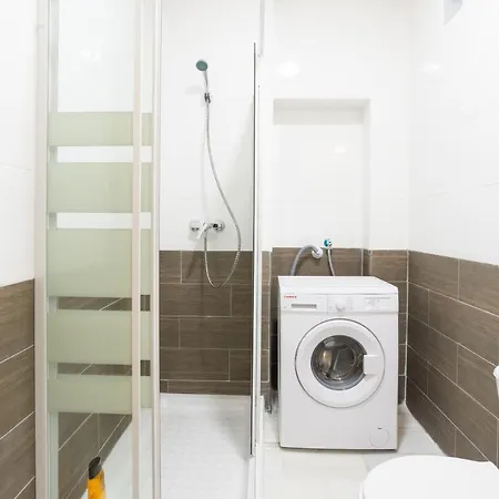 Hostal Ole Zambrano Málaga